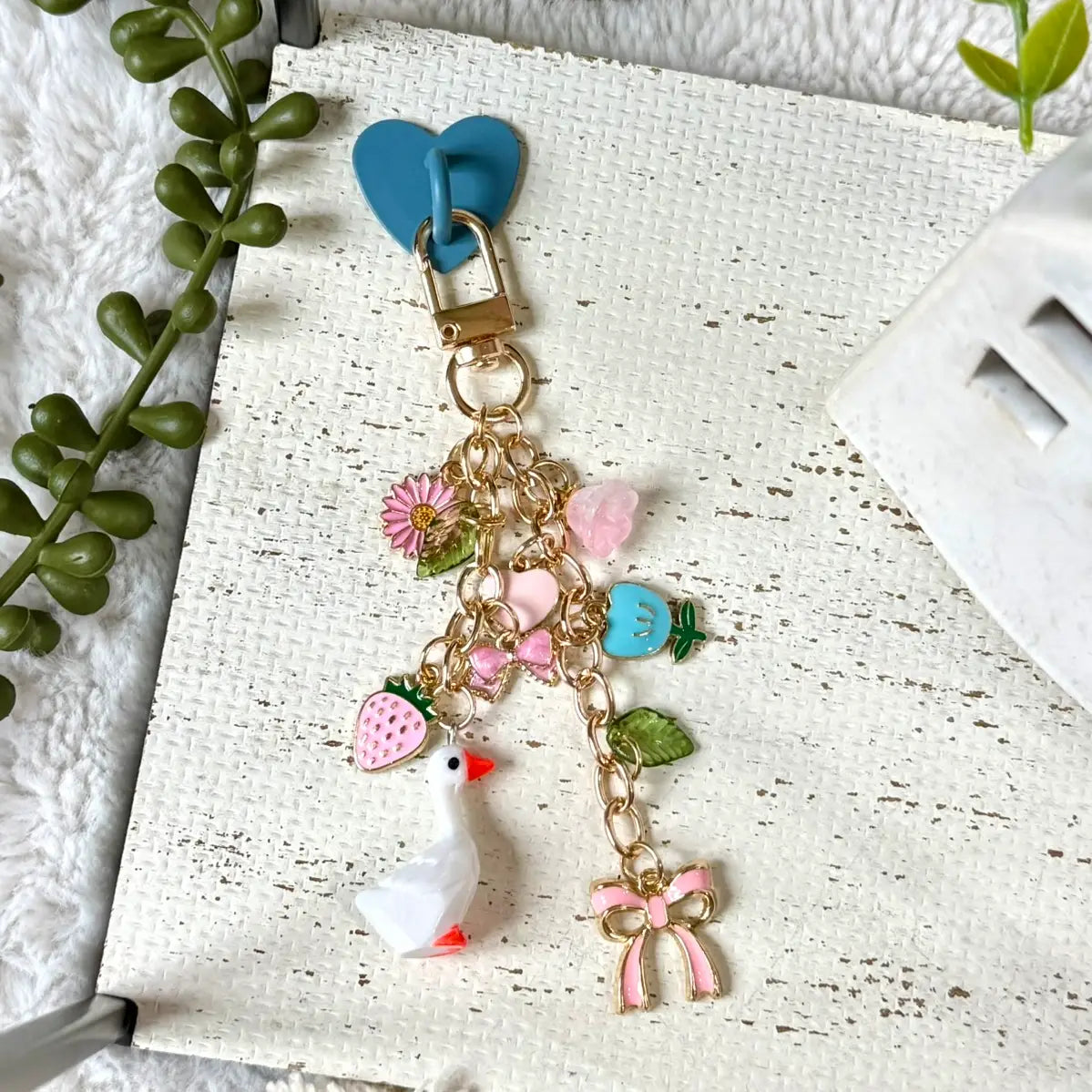e-Reader/Phone Charm
